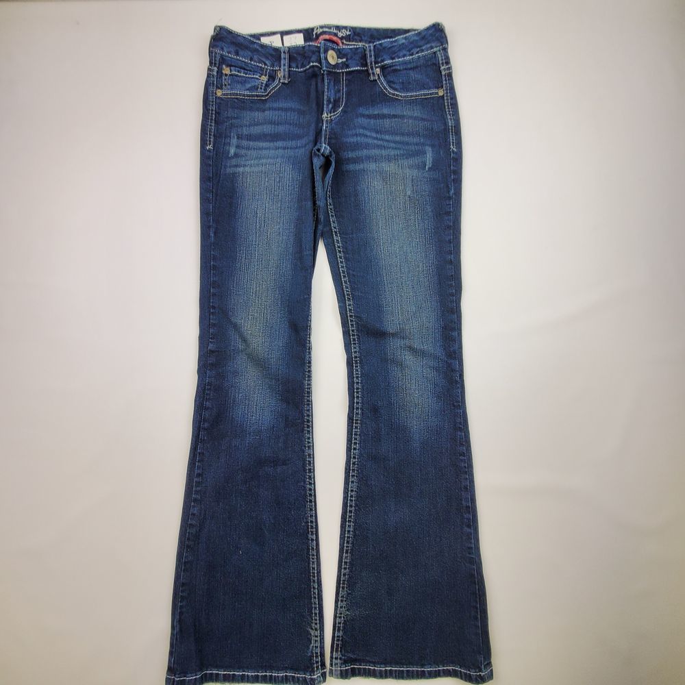 AMETHYST HEAVY STITCH  BOOT CUT JEANS SIZE 5